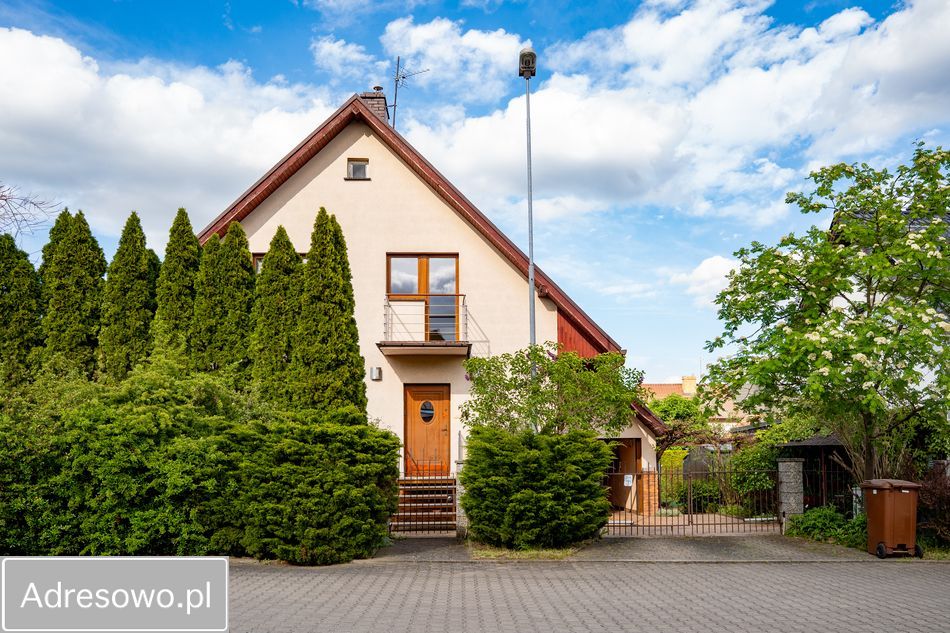 dom wolnostojący, 4 pokoje Szczecin Bukowo, ul. Tarnopolska. Zdjęcie 1