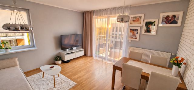 Mieszkanie 3-pokojowe Poznań Naramowice, ul. Karpia. Zdjęcie 1