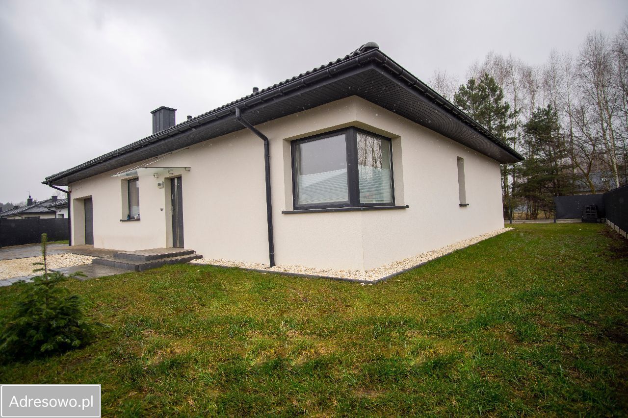 dom wolnostojący, 4 pokoje Skubianka