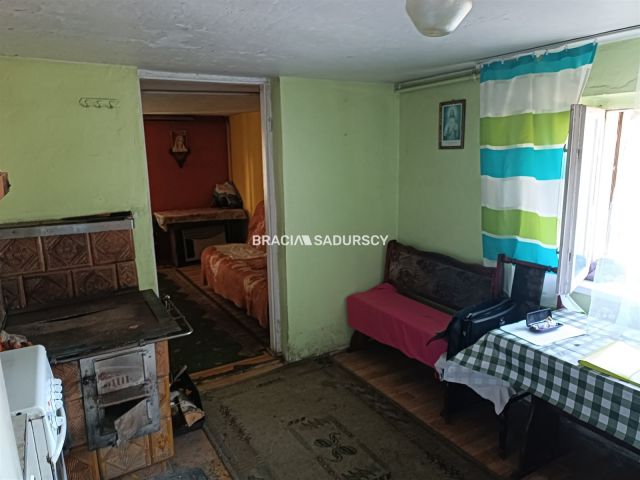 dom wolnostojący, 6 pokoi Targowisko. Zdjęcie 5