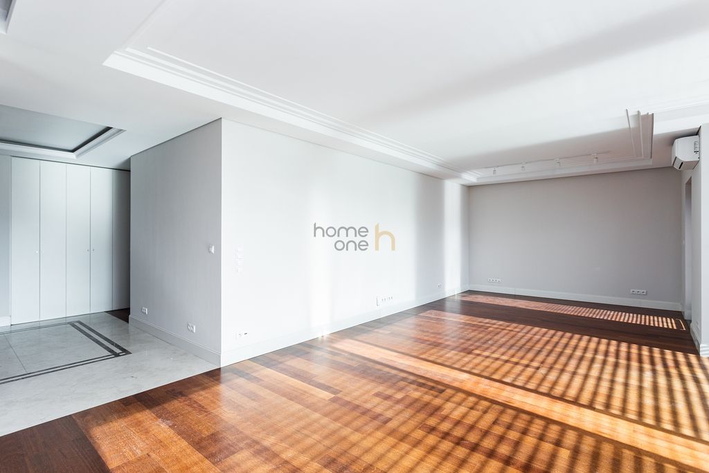 Mieszkanie 4-pokojowe Warszawa Śródmieście, ul. Franciszkańska. Zdjęcie 3