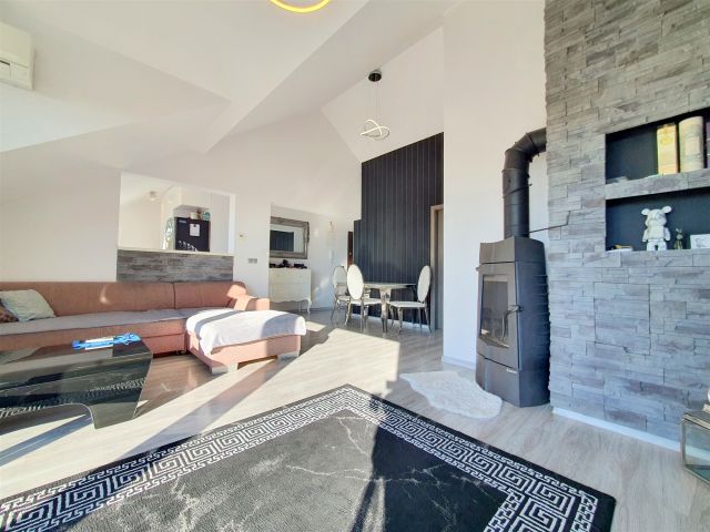 Mieszkanie 3-pokojowe Mierzyn. Zdjęcie 5