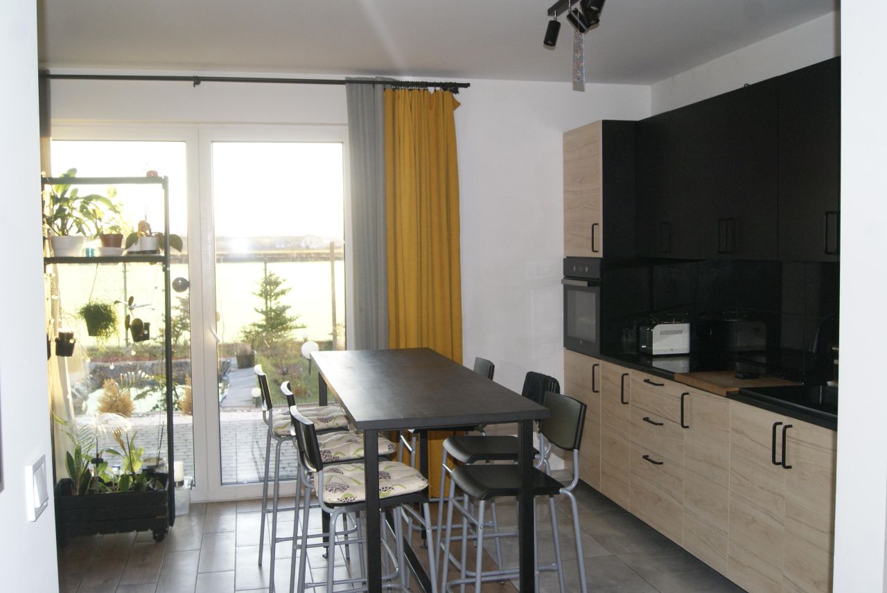 bliźniak, 4 pokoje Strzebielino Strzebielino-Osiedle, ul. Jana Kochanowskiego. Zdjęcie 1