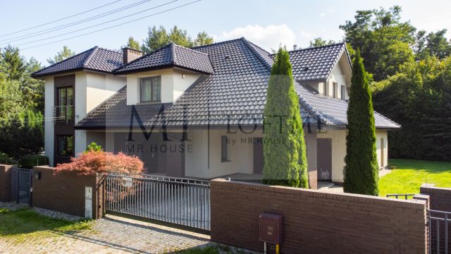 dom wolnostojący, 6 pokoi Zgierz Chełmy. Zdjęcie 1