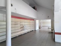 Lokal Oborniki Śląskie Centrum, ul. Marii Skłodowskiej-Curie. Zdjęcie 4