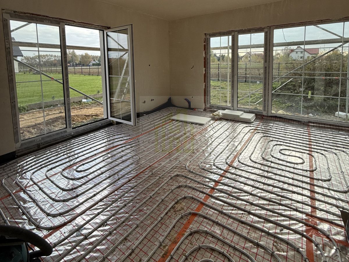 bliźniak, 4 pokoje Nieporęt, ul. Małołęcka. Zdjęcie 2