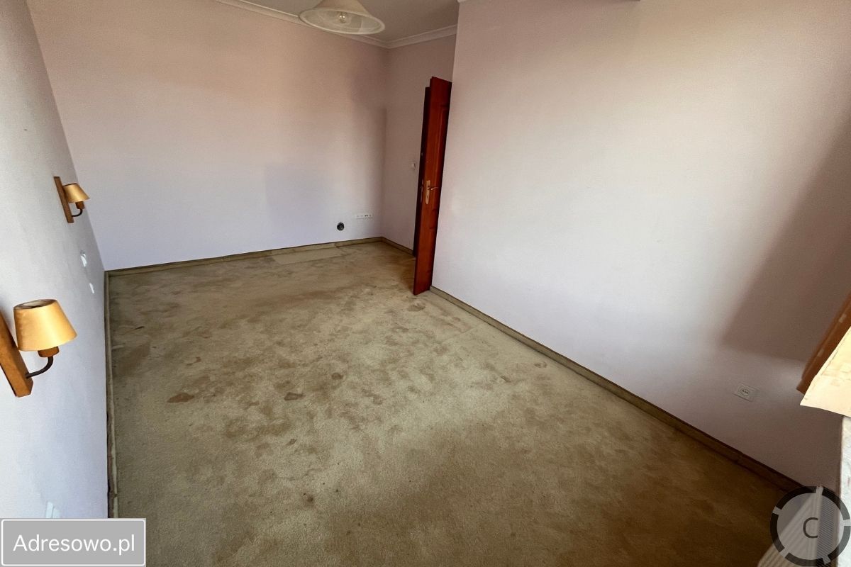 dom wolnostojący, 5 pokoi Poznań Świerczewo, os. Powstańców Śląskich. Zdjęcie 13