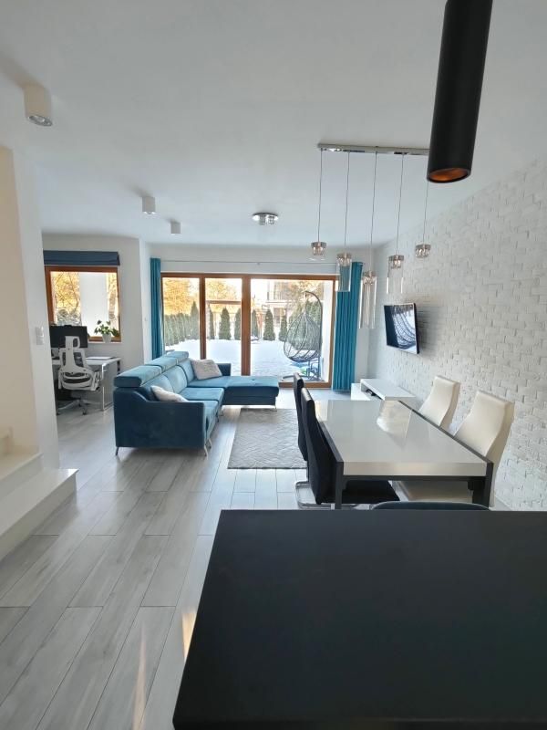 dom szeregowy, 4 pokoje Szczęsne, ul. Orla. Zdjęcie 7