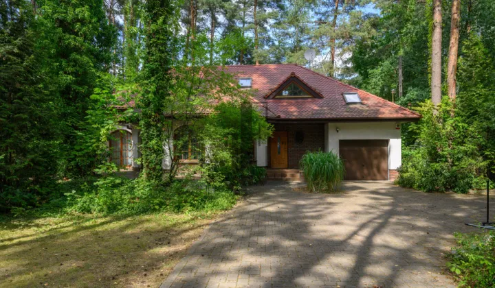 dom wolnostojący, 7 pokoi Sulejówek, ul. 11 Listopada