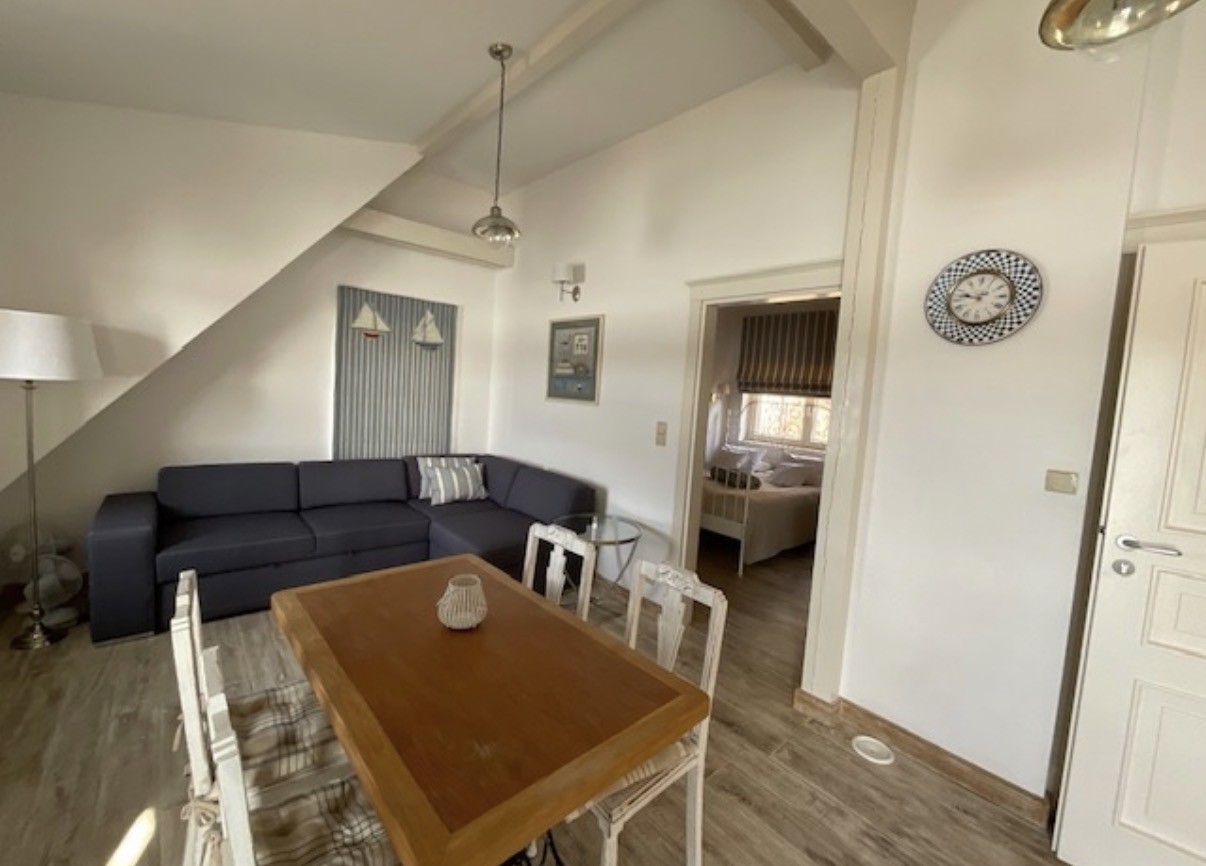 dom wolnostojący, 4 pokoje Mikołajki, ul. Michała Kajki. Zdjęcie 1