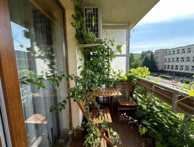 Mieszkanie 3-pokojowe Warszawa Wola, ul. Romańska. Zdjęcie 4