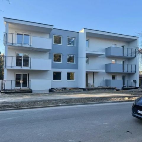 Mieszkanie 3-pokojowe Tarnów, ul. Jana Kasprowicza. Zdjęcie 1