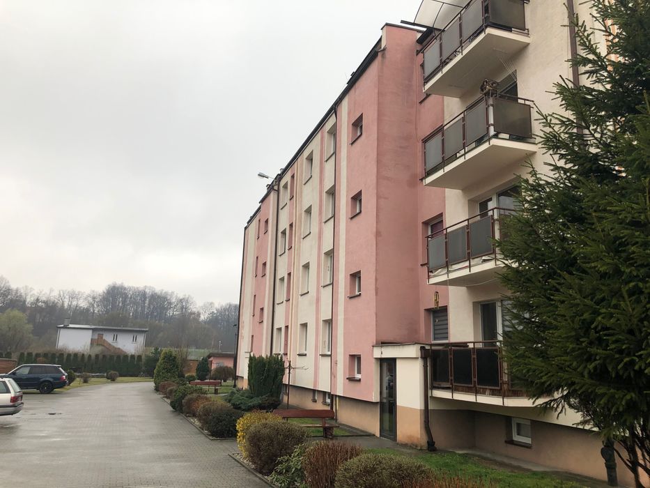 Mieszkanie 4-pokojowe Głuchołazy, ul. Strzelców Bytomskich. Zdjęcie 1