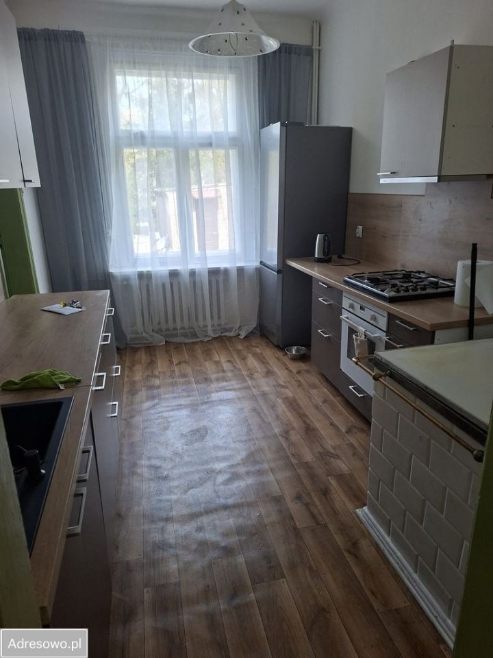 dom wolnostojący, 7 pokoi Ostrowiec Świętokrzyski, ul. Henryka Sienkiewicza. Zdjęcie 12