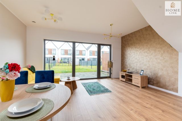 bliźniak, 4 pokoje Różnowo. Zdjęcie 8