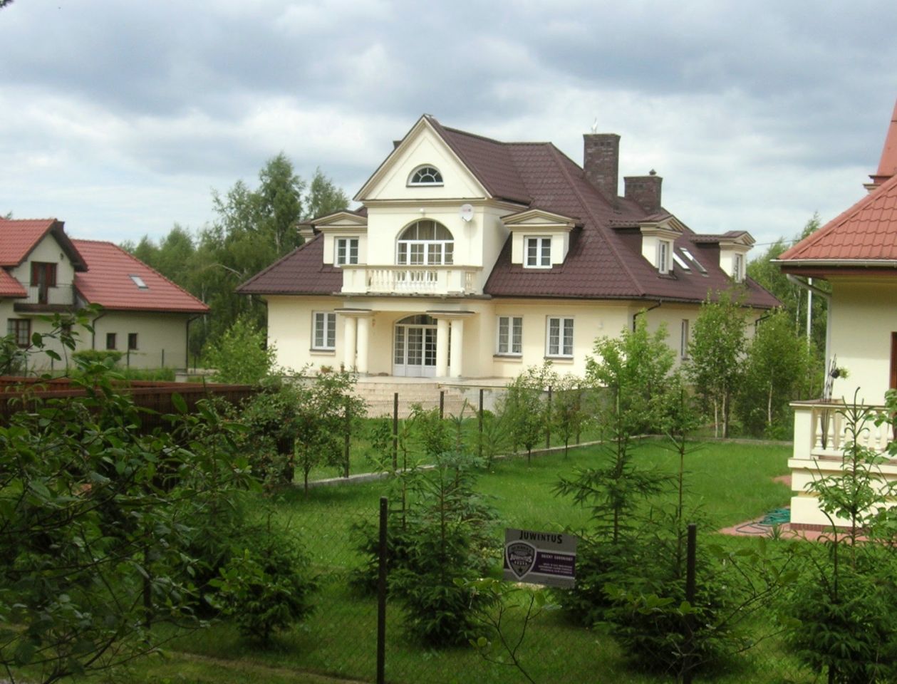 dworek, 6 pokoi Stanisławów Pierwszy, ul. Jana Kazimierza