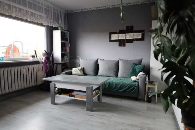 Mieszkanie 3-pokojowe Police, ul. Ludwika Zamenhofa. Zdjęcie 1