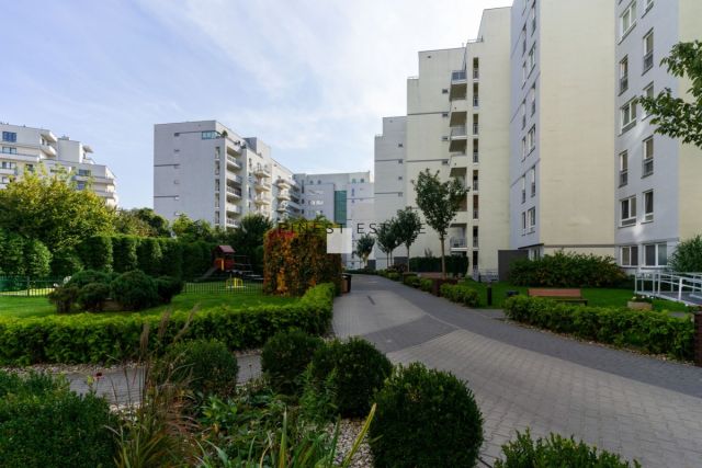 Mieszkanie 4-pokojowe Warszawa Ochota, ul. Włodarzewska. Zdjęcie 1