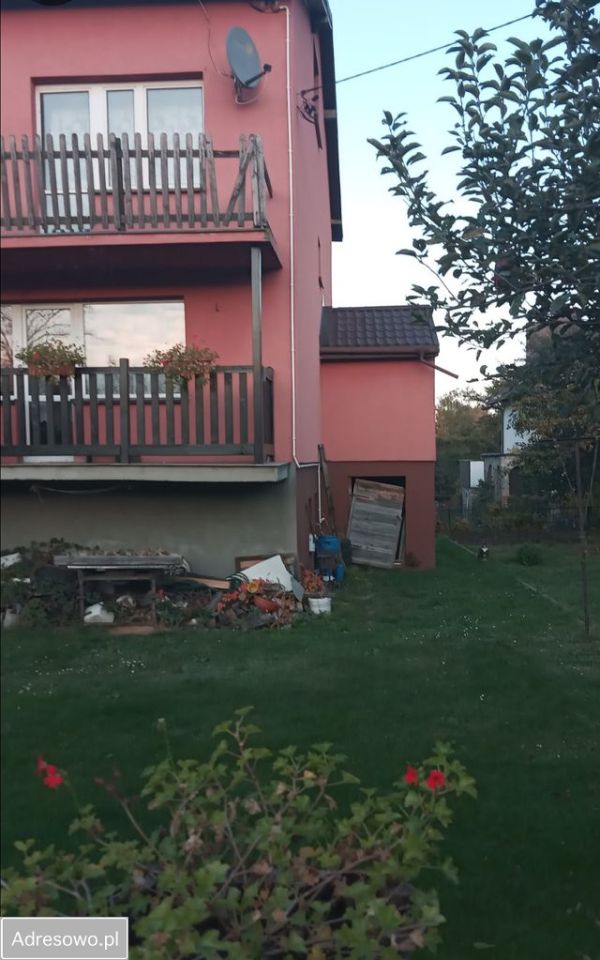 bliźniak, 5 pokoi Różyny. Zdjęcie 3