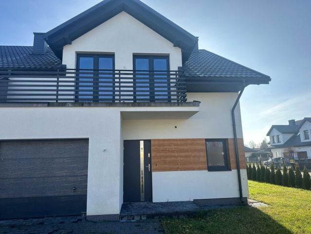 dom szeregowy Biłgoraj, ul. Przyjazna. Zdjęcie 1