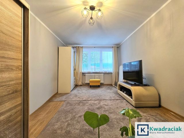 Mieszkanie 3-pokojowe Baligród, ul. Kazimierza Wielkiego. Zdjęcie 3