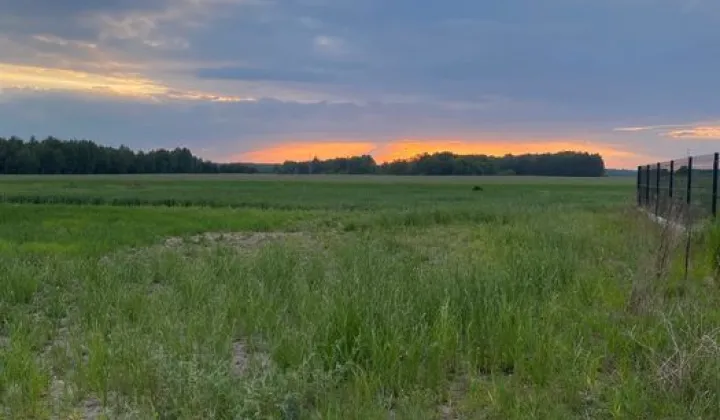 Działka budowlana Hrud