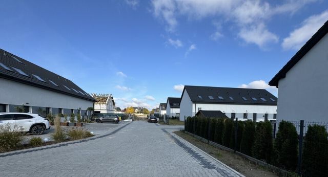 dom szeregowy, 5 pokoi Bożenkowo. Zdjęcie 3