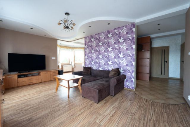 dom wolnostojący, 6 pokoi Wikielec. Zdjęcie 11