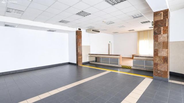 Lokal Przemyśl, ul. 3 Maja. Zdjęcie 8