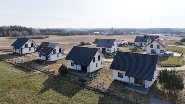 dom wolnostojący, 5 pokoi Frank. Zdjęcie 1