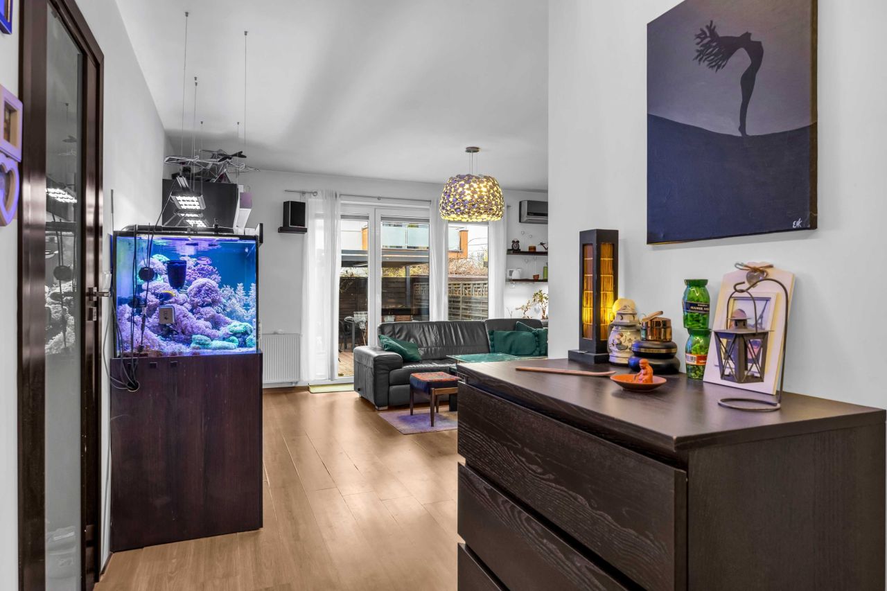 Mieszkanie 4-pokojowe Marki. Zdjęcie 3