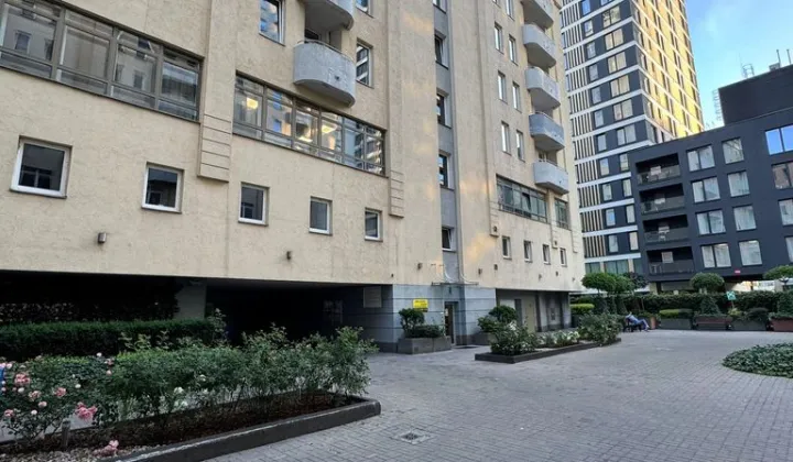 Mieszkanie 3-pokojowe Warszawa Wola, ul. Żelazna