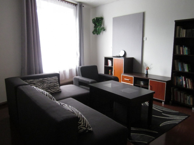 Mieszkanie 3-pokojowe Jelenia Góra Centrum, ul. Groszowa. Zdjęcie 1