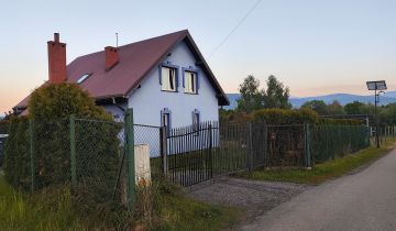 dom wolnostojący, 5 pokoi Radziechowy, ul. Główna