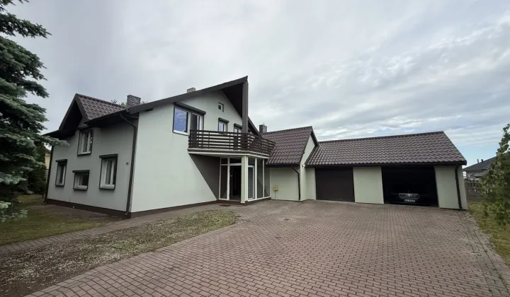 dom wolnostojący, 6 pokoi Piotrów