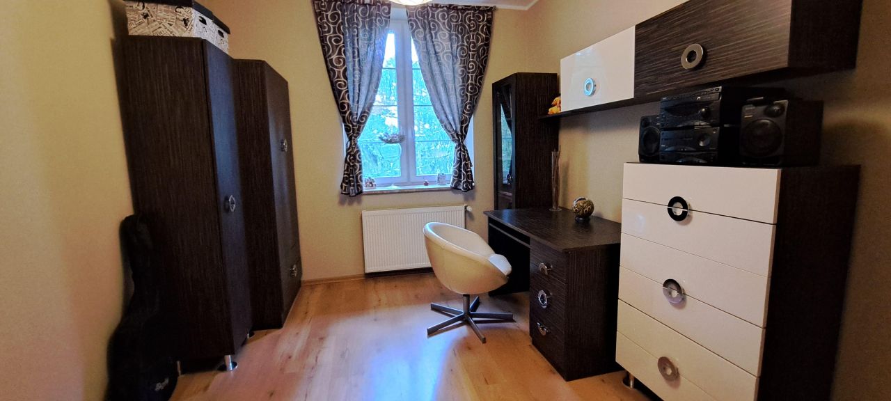 Mieszkanie 5-pokojowe Kęszyca Leśna. Zdjęcie 4