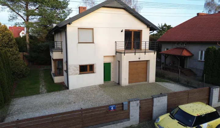 dom wolnostojący, 5 pokoi Kanie, ul. Spokojna