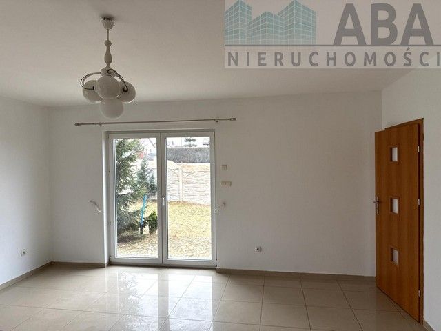 bliźniak, 5 pokoi Konin Laskówiec, ul. Marii Skłodowskiej-Curie. Zdjęcie 8