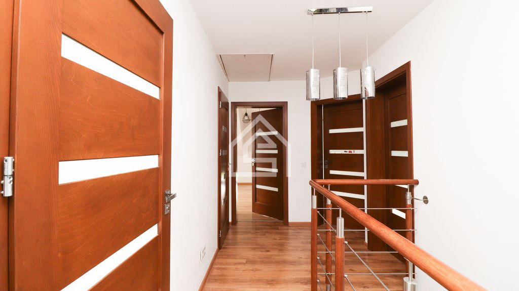 dom wolnostojący, 6 pokoi Gnojnik. Zdjęcie 13