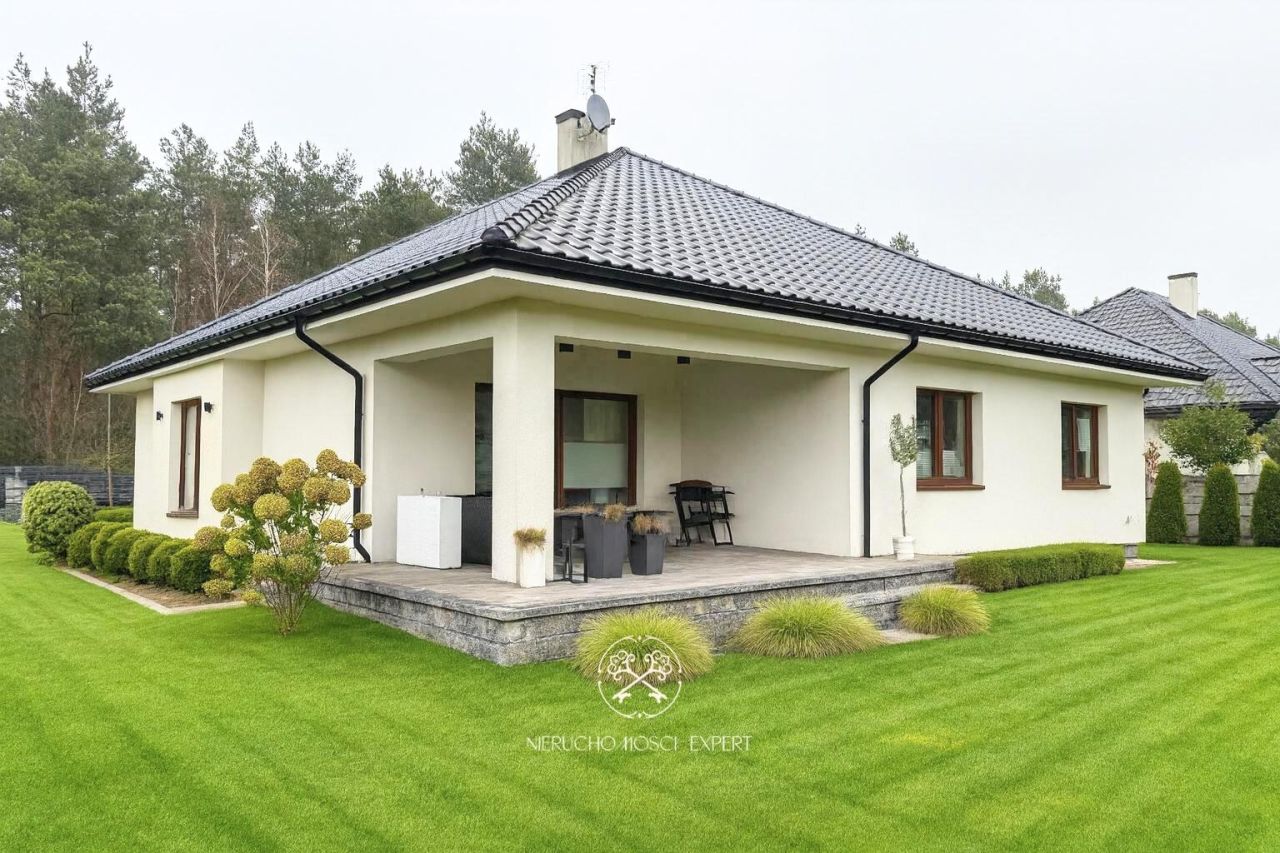 dom wolnostojący, 4 pokoje Ostrowiec Świętokrzyski Gutwin, ul. Fiołkowa. Zdjęcie 3