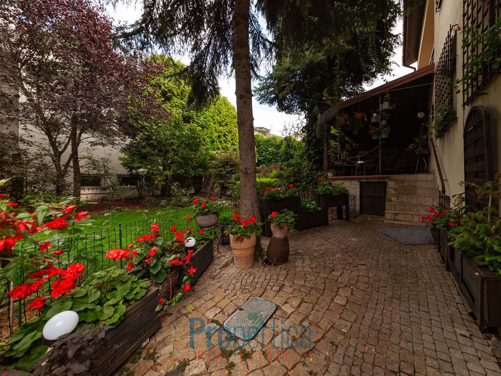 dom wolnostojący, 6 pokoi Warszawa Białołęka, ul. Świderska. Zdjęcie 9