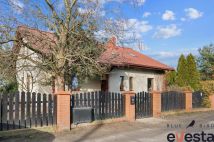 dom wolnostojący, 7 pokoi Pruszowice, ul. Osiedlowa
