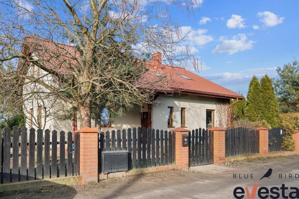 dom wolnostojący, 7 pokoi Pruszowice, ul. Osiedlowa