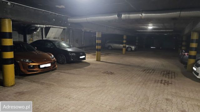 Garaż/miejsce parkingowe Jelenia Góra Centrum, ul. Krótka. Zdjęcie 1