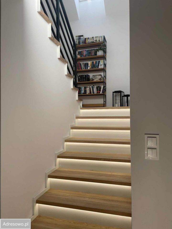 dom wolnostojący, 6 pokoi Chwaszczyno, ul. Adama Mickiewicza. Zdjęcie 6