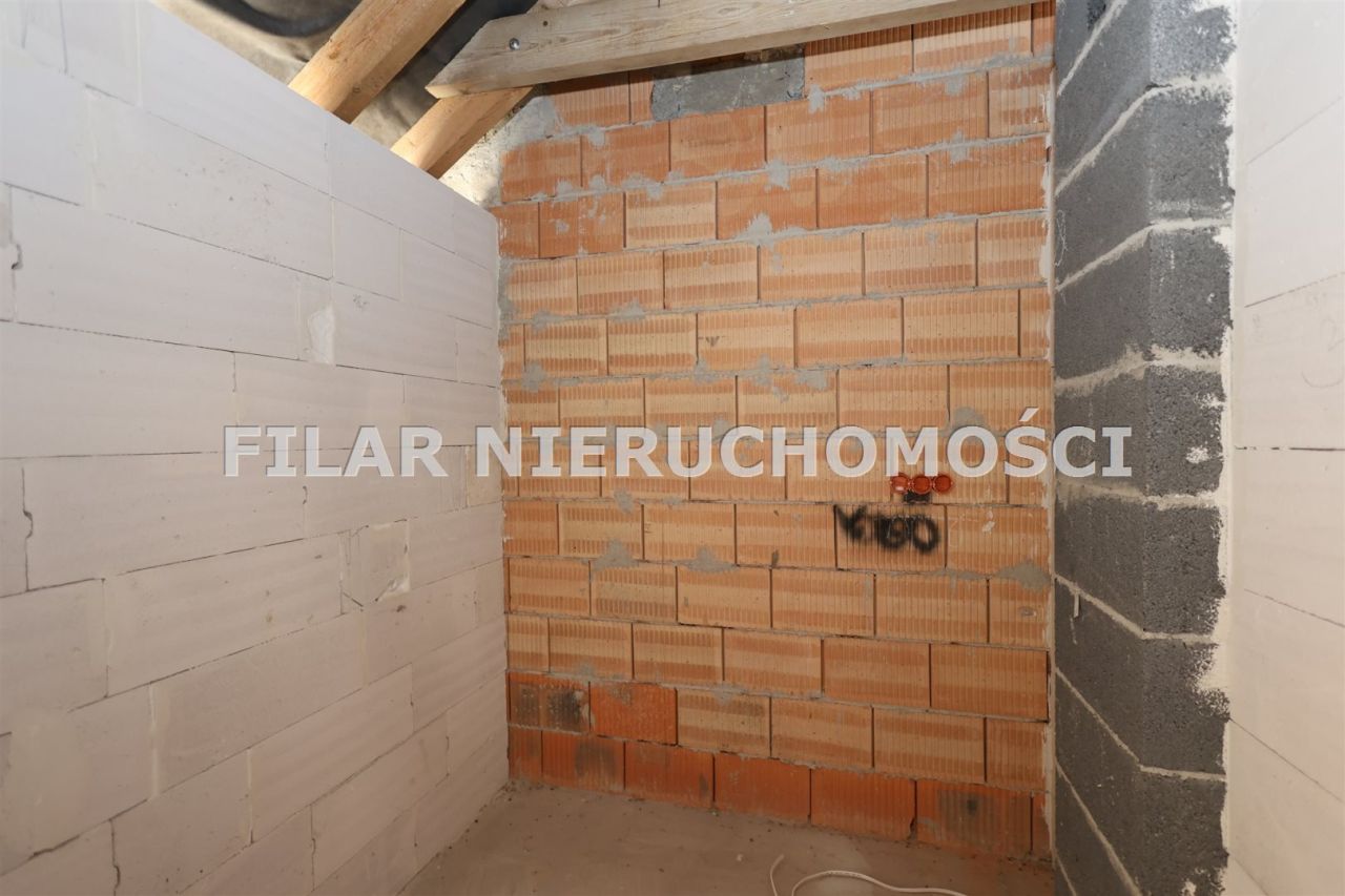 dom szeregowy, 5 pokoi Obora. Zdjęcie 15