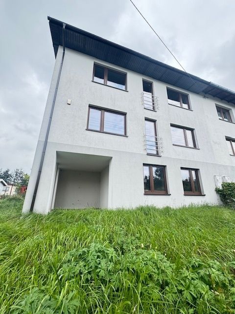 bliźniak, 4 pokoje Zduńska Wola, ul. Juliana Ursyna Niemcewicza. Zdjęcie 2