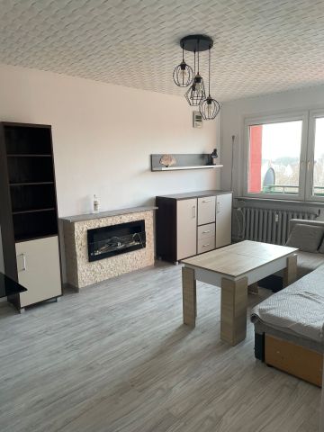 Mieszkanie 4-pokojowe Legnica Zosinek, ul. Aleksandra Fredry. Zdjęcie 1