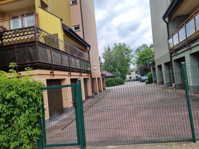 Garaż/miejsce parkingowe Dąbrowa Górnicza Centrum, ul. Romualda Traugutta. Zdjęcie 1