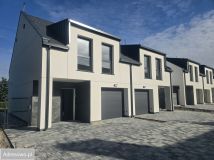 bliźniak, 5 pokoi Mikołajki, ul. Krótka